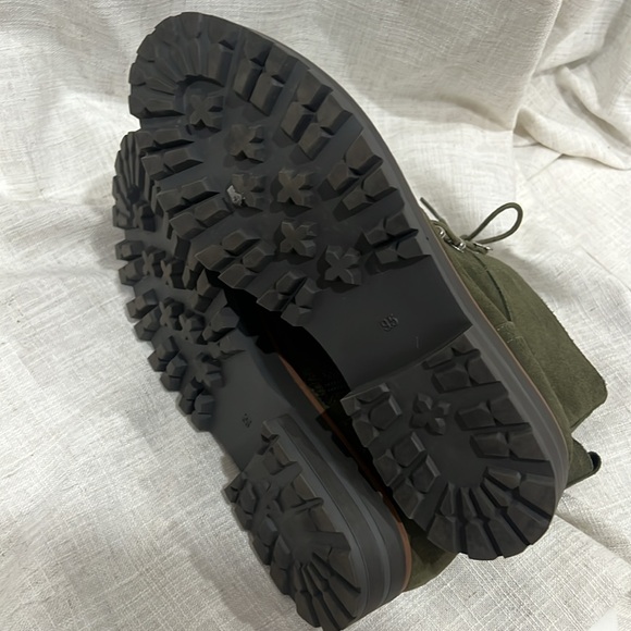 Crown & Ivy Hiking Boots Naomi Olive Suede Lace Up & Zip Sides Size 9.5 - Picture 5 of 7